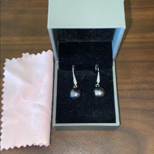 Black Pearl Earrings